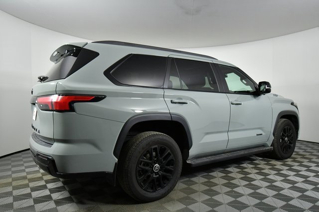 Used 2024 Toyota Sequoia Limited image 10