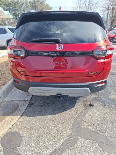 Used 2023 Honda Pilot TrailSport image 5