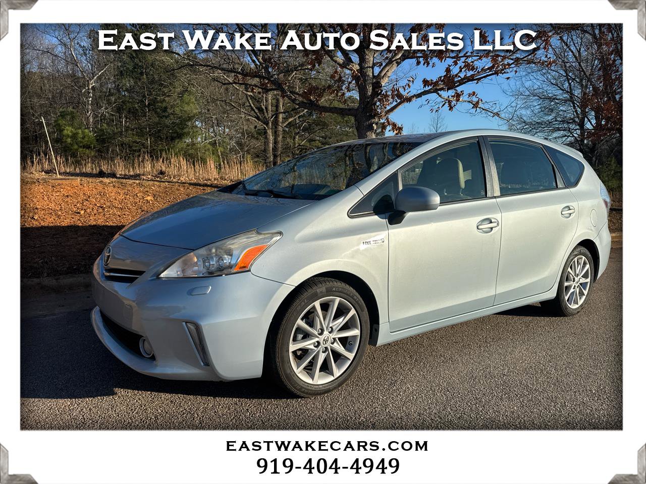 Used 2014 Toyota Prius V Four image 1