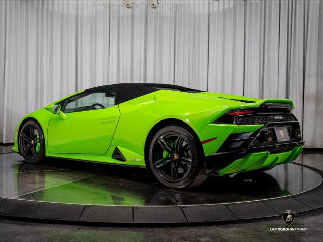 Used 2021 Lamborghini Huracan EVO RWD image 13