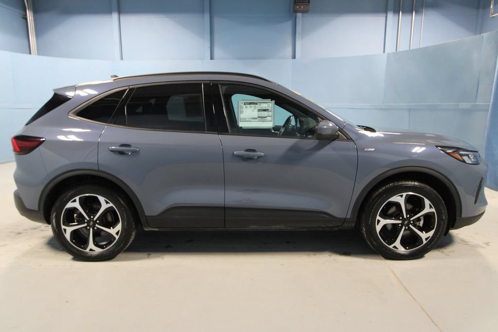 Used 2025 Ford Escape ST-Line Select w/ Tech Pack #1 AWD/4WD image 35