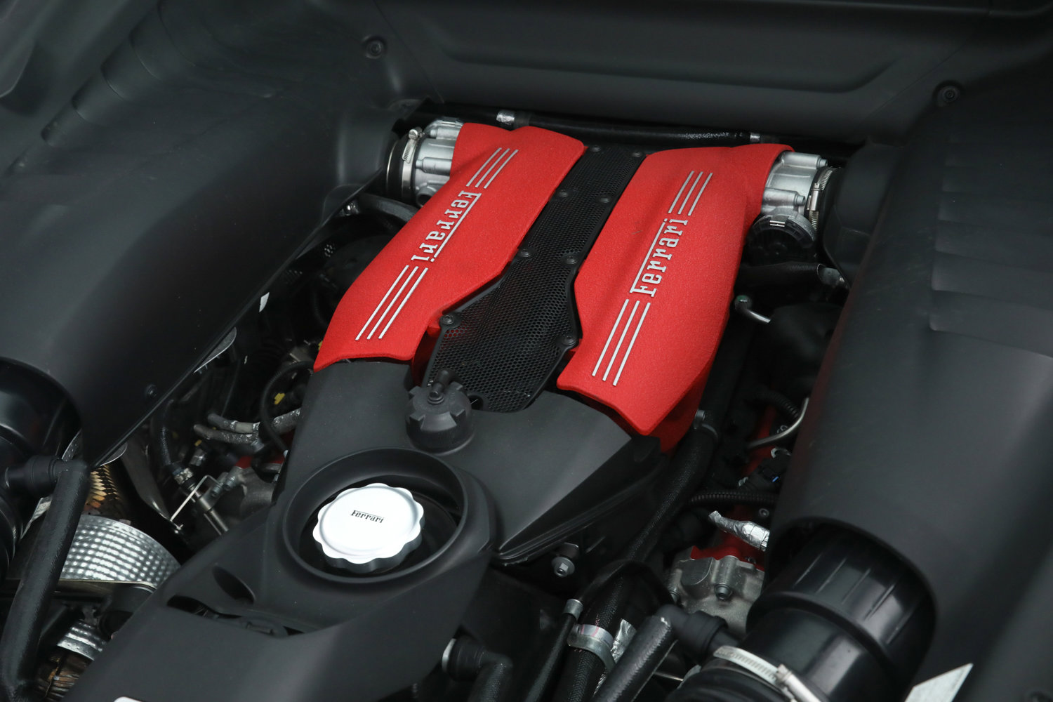 Used 2017 Ferrari 488 GTB image 33
