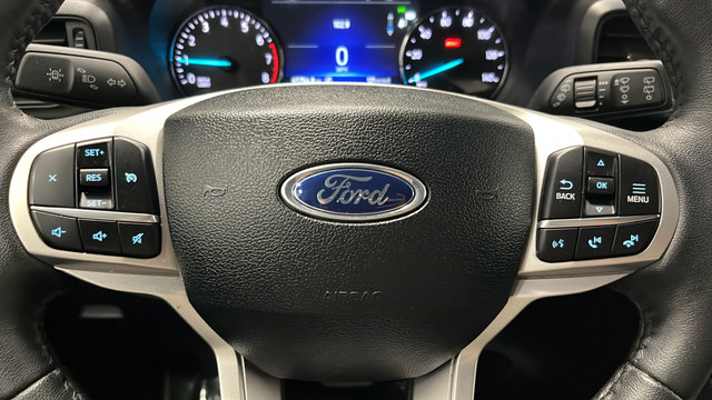 Used 2024 Ford Explorer XLT AWD/4WD image 15