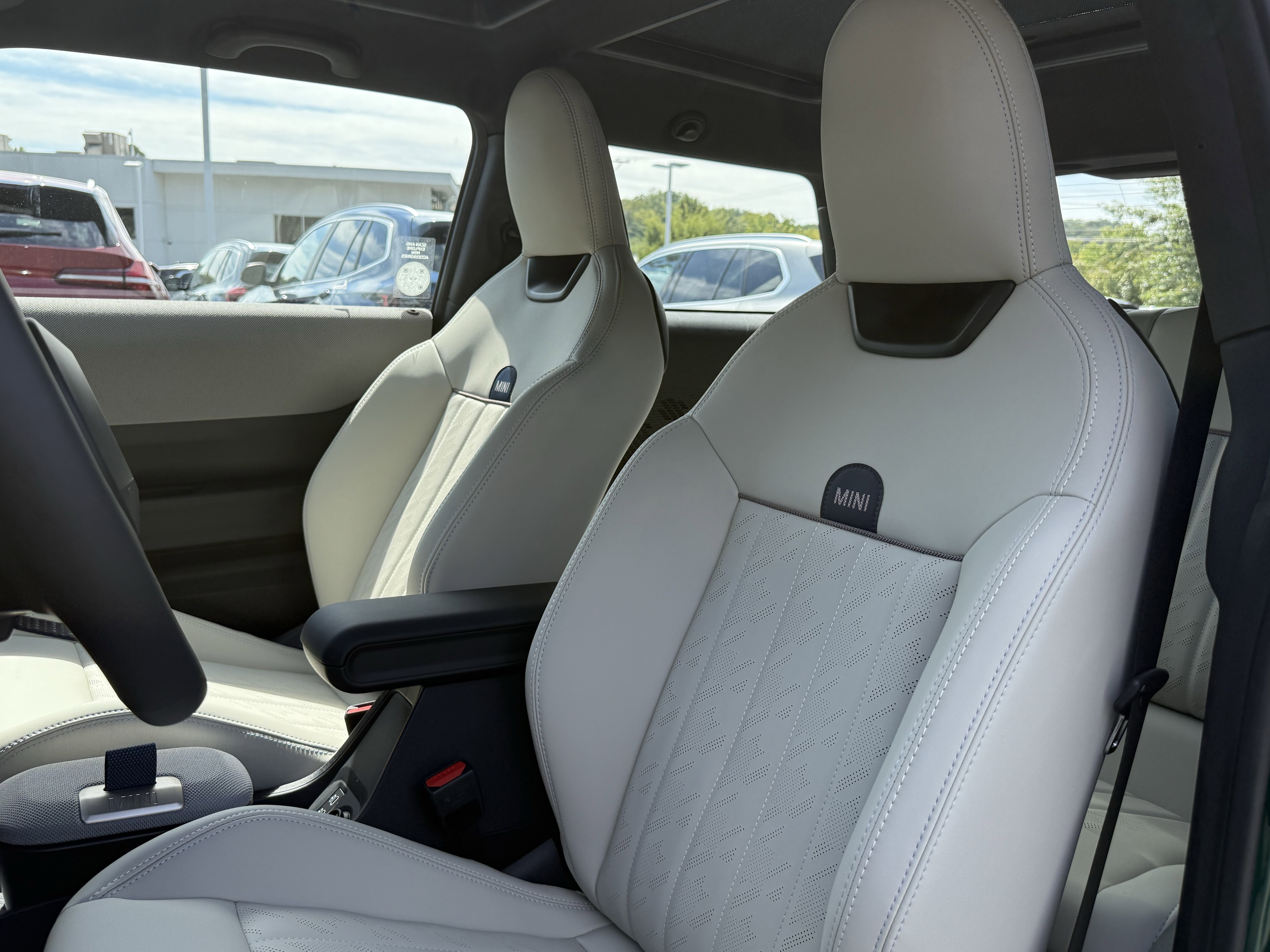 Used 2026 MINI Cooper 2-Door Hardtop image 12