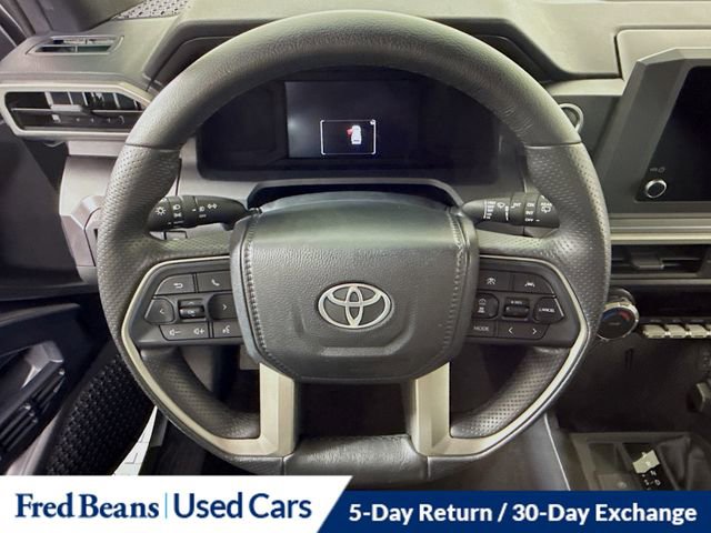 Used 2025 Toyota 4Runner SR5 AWD/4WD image 13