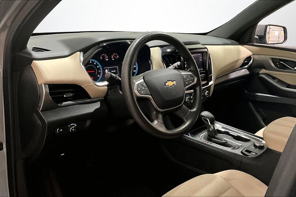 Used 2023 Chevrolet Traverse LS w/ Safety Package image 17