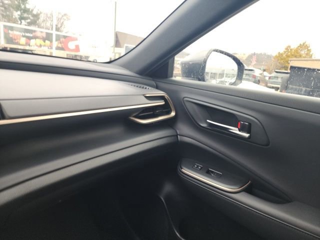 Used 2023 Toyota Crown XLE image 20