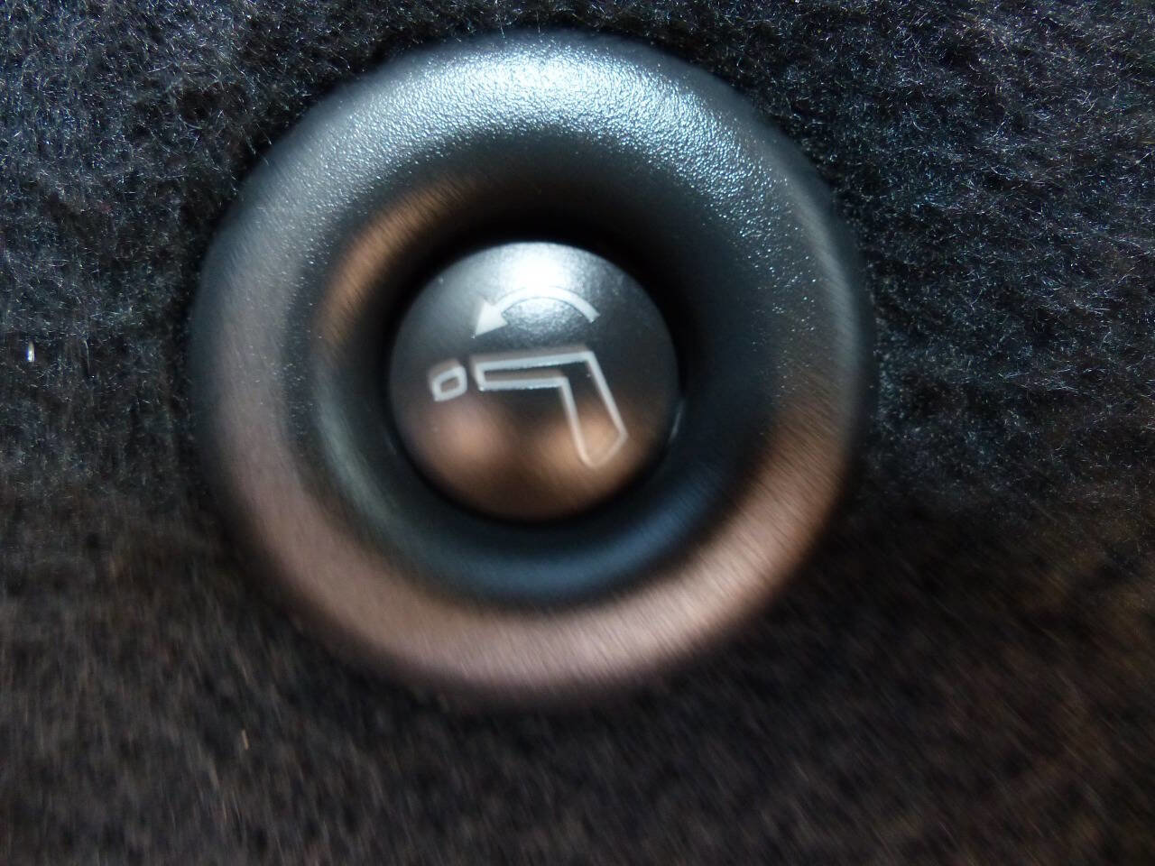 Used 2022 Nissan Pathfinder Platinum w/ Cargo Package FWD image 36