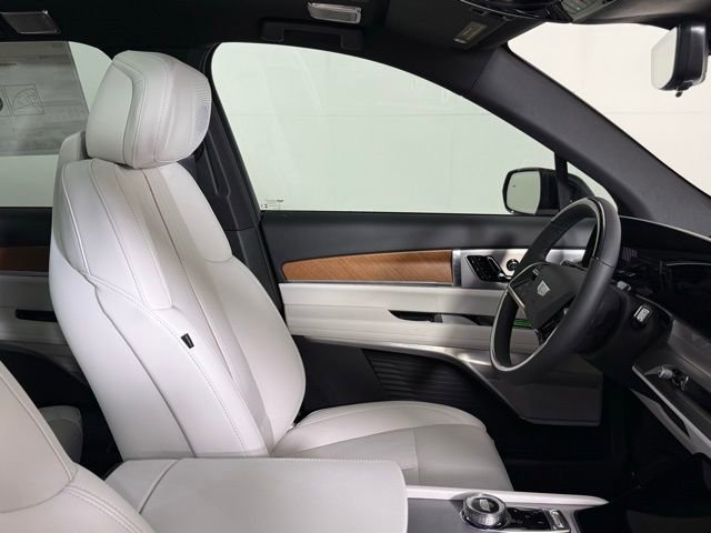 New 2026 Cadillac Vistiq Luxury image 32
