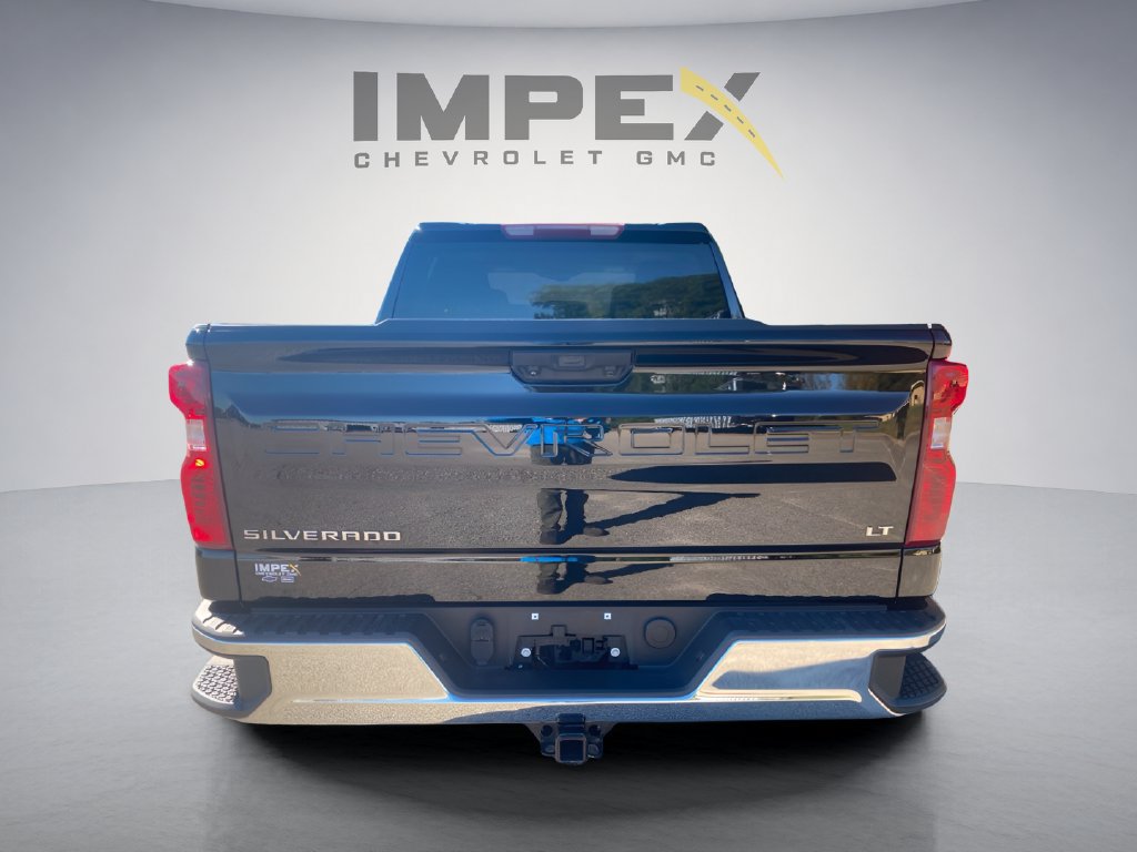 Used 2024 Chevrolet Silverado 1500 LT AWD/4WD image 4