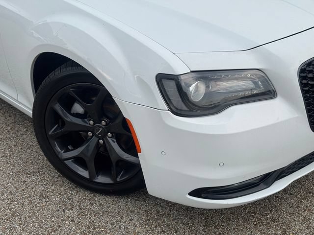 Used 2023 Chrysler 300 S RWD image 3