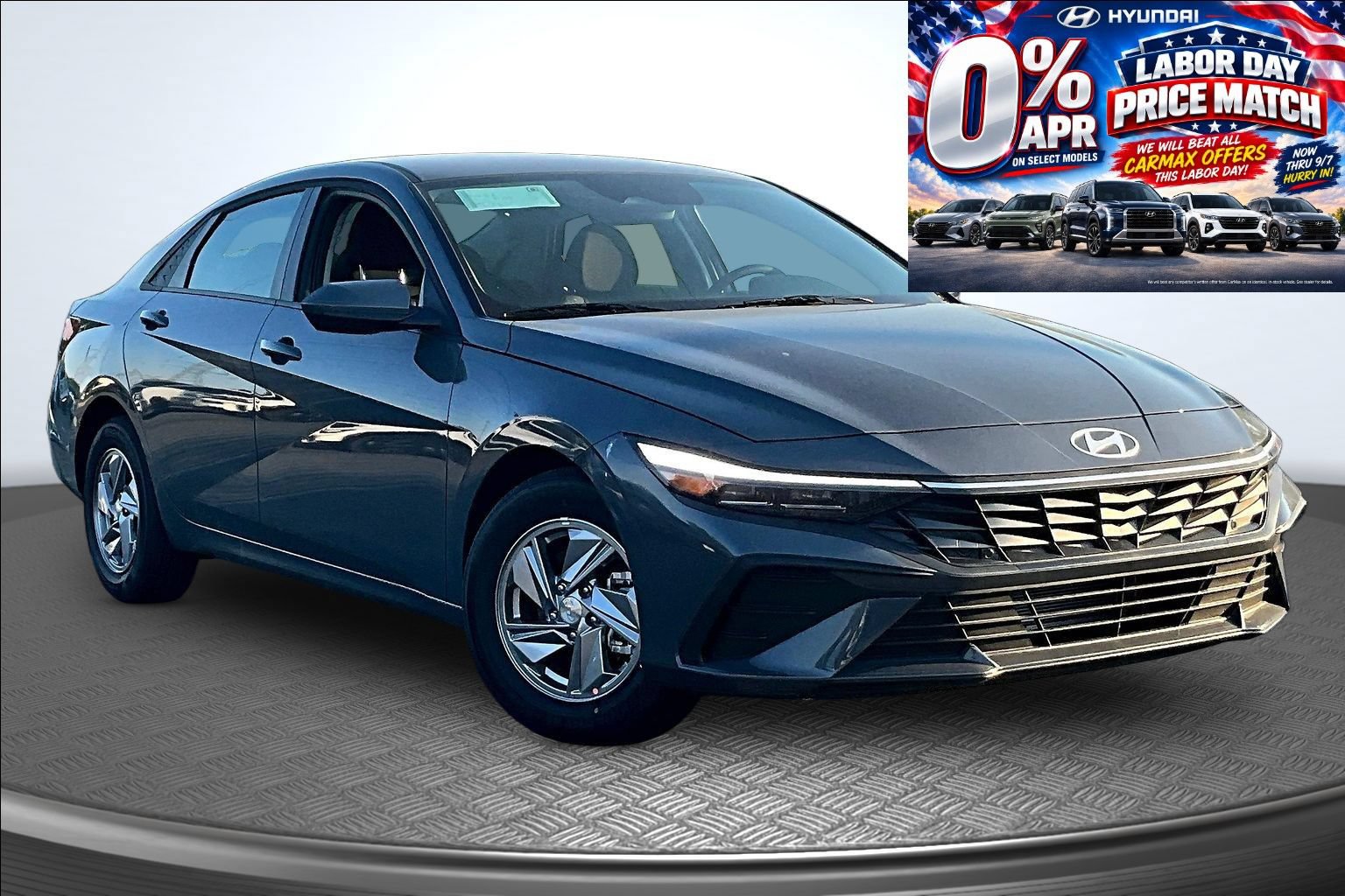 New 2026 Hyundai Elantra SE FWD image 3