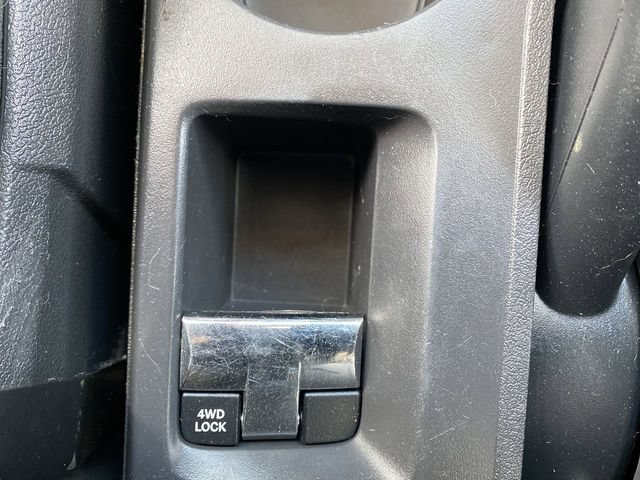 Used 2016 Jeep Patriot Latitude AWD/4WD image 20