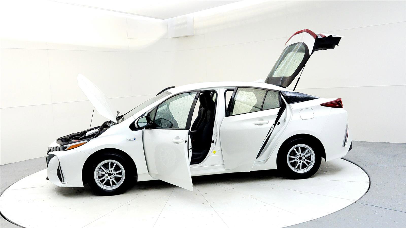 Used 2018 Toyota Prius Prime Premium image 10