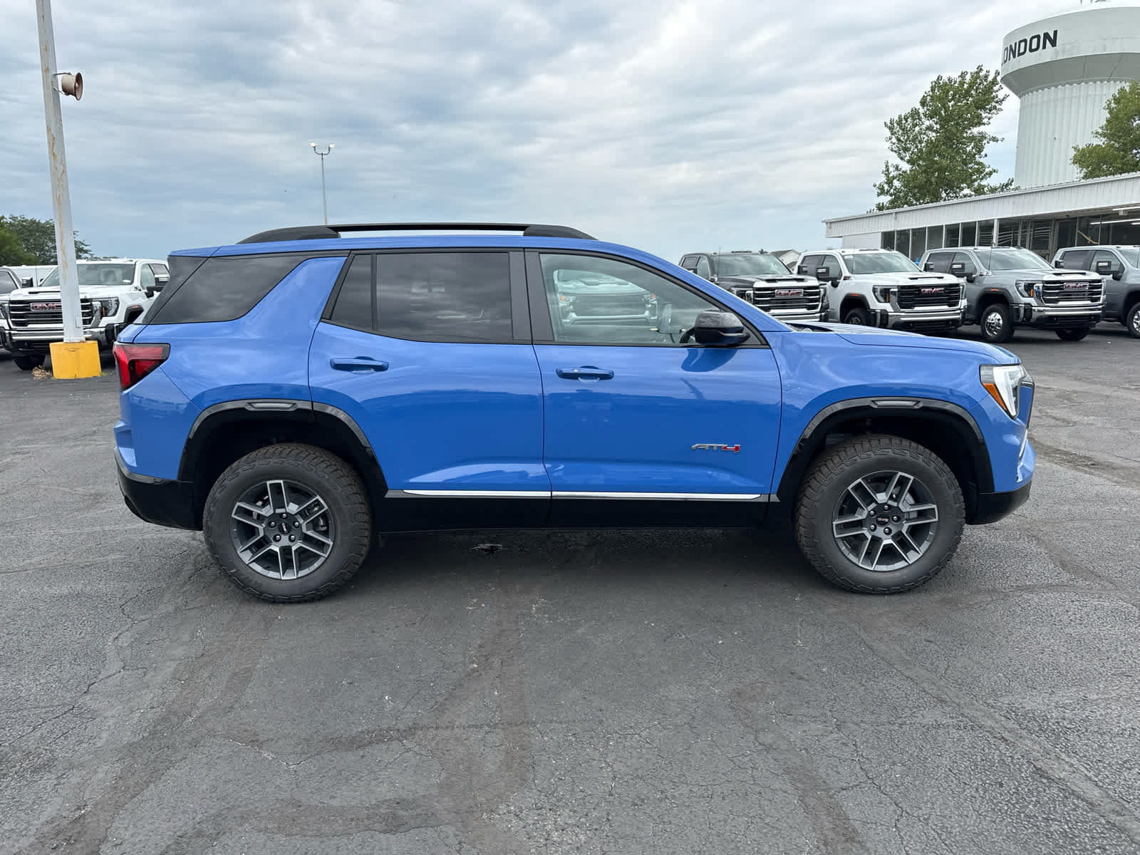 New 2027 GMC Terrain AT4 w/ Convenience Package III AWD/4WD image 6
