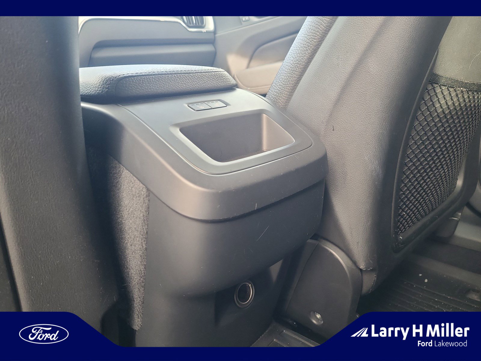 Used 2019 Volvo XC60 T5 Momentum w/ Premium Package image 30