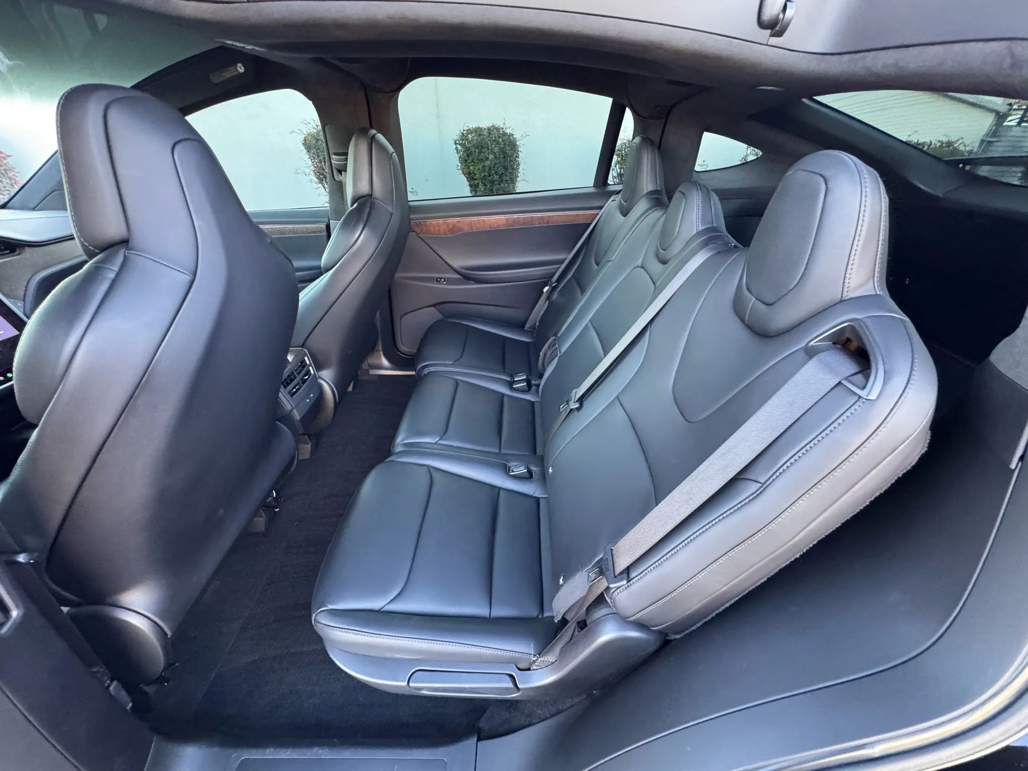 Used 2018 Tesla Model X 75D image 17