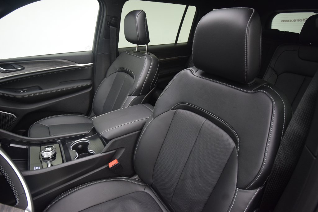 New 2027 Jeep Grand Cherokee L Limited AWD/4WD image 34