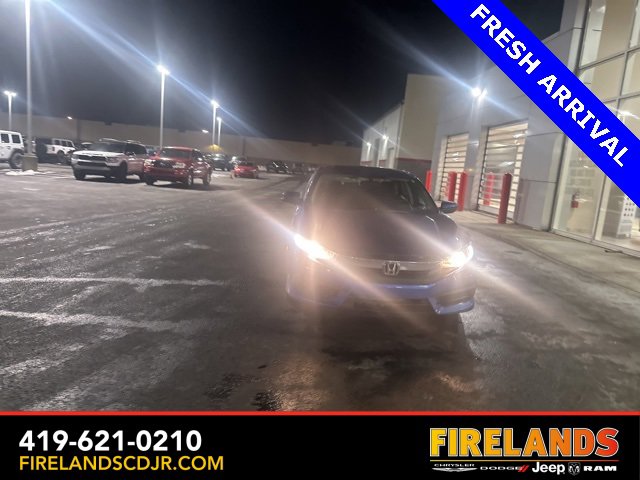 Used 2017 Honda Civic EX image 4