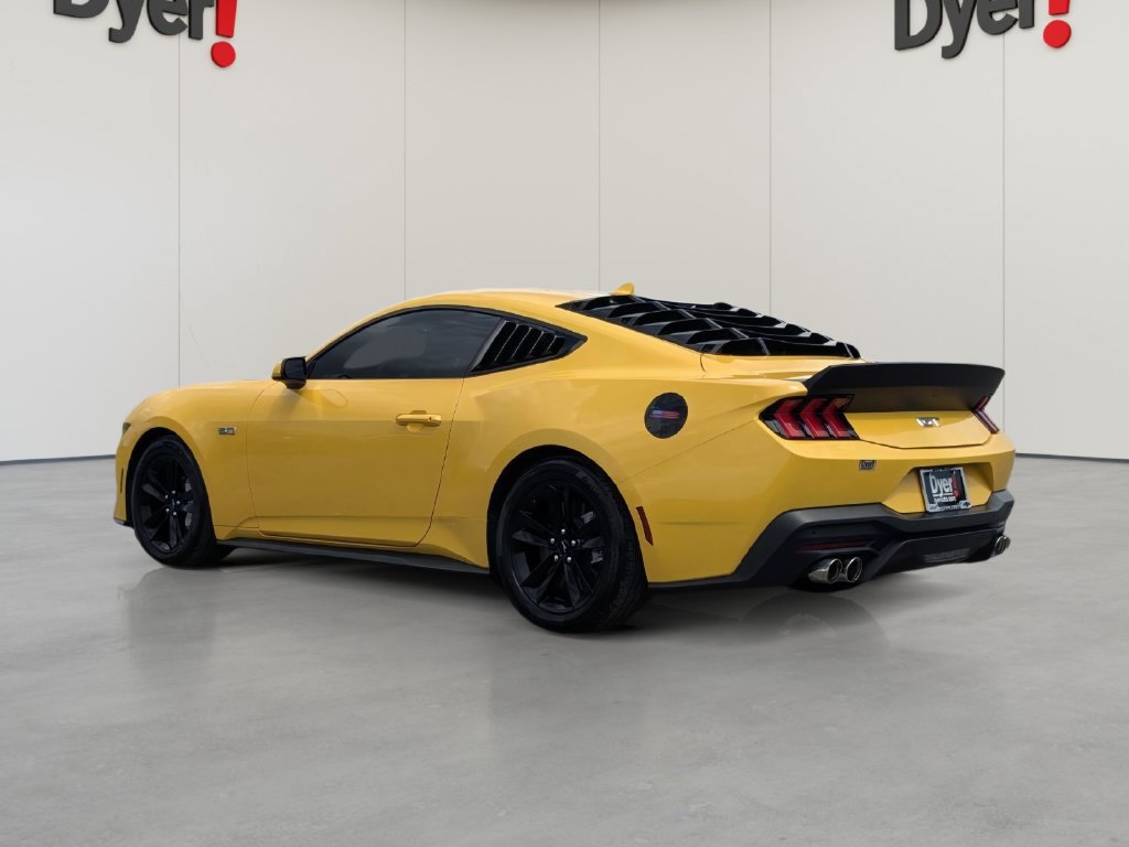 Used 2024 Ford Mustang GT RWD image 6