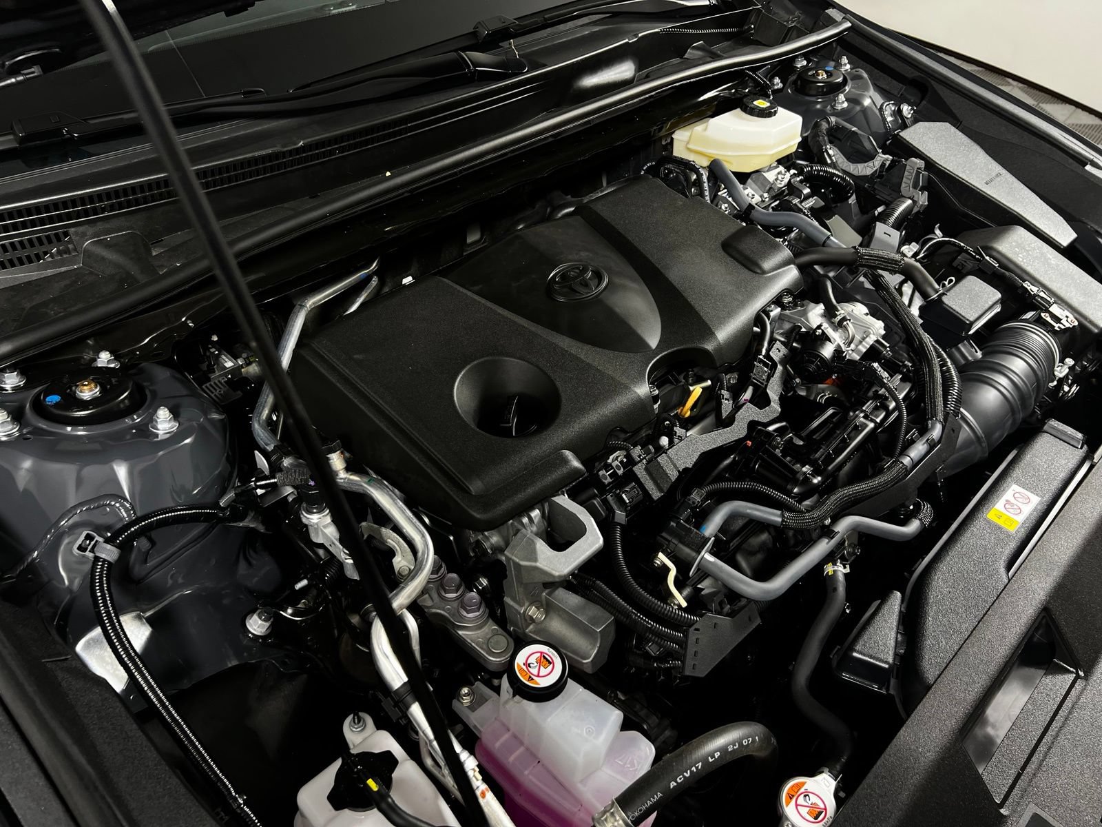 Certified 2025 Toyota Camry SE AWD/4WD image 10