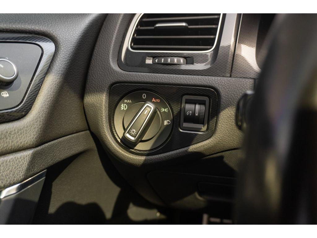 Used 2017 Volkswagen GTI Autobahn FWD image 28