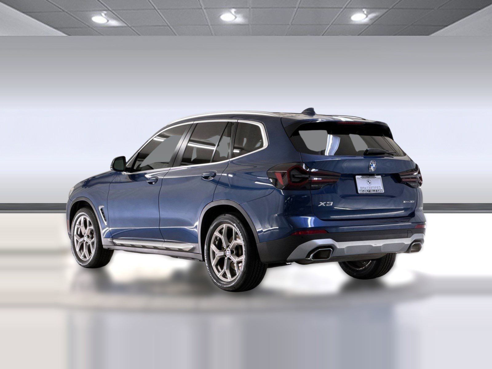 Certified 2023 BMW X3 xDrive30i w/ Convenience Package AWD/4WD image 3