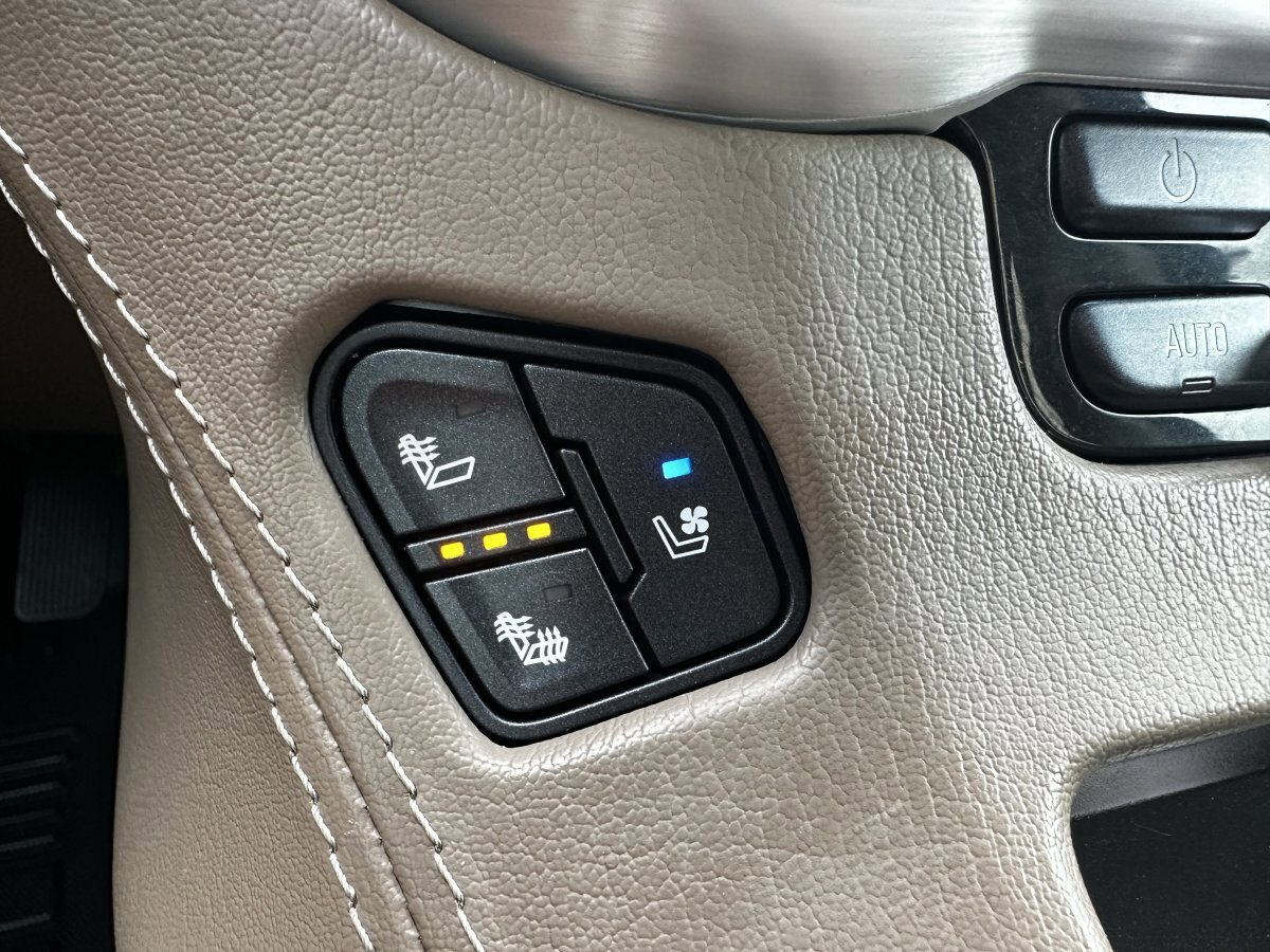 Used 2018 GMC Yukon SLT w/ Open Road Package image 28