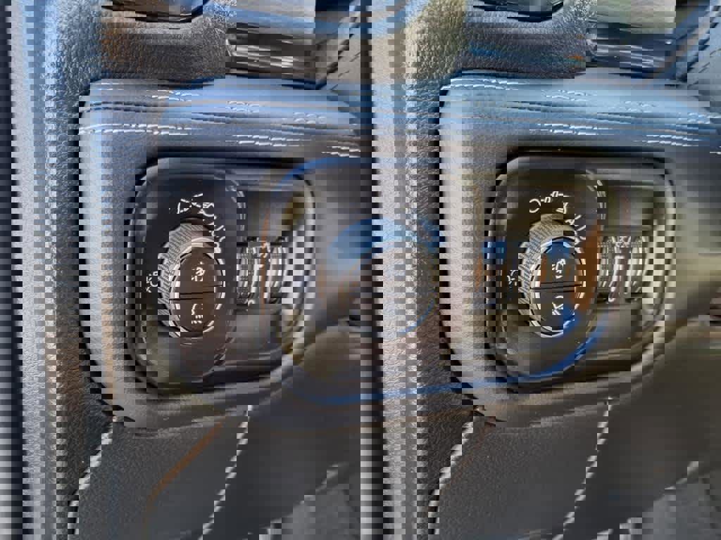 Used 2024 RAM 3500 Limited image 7