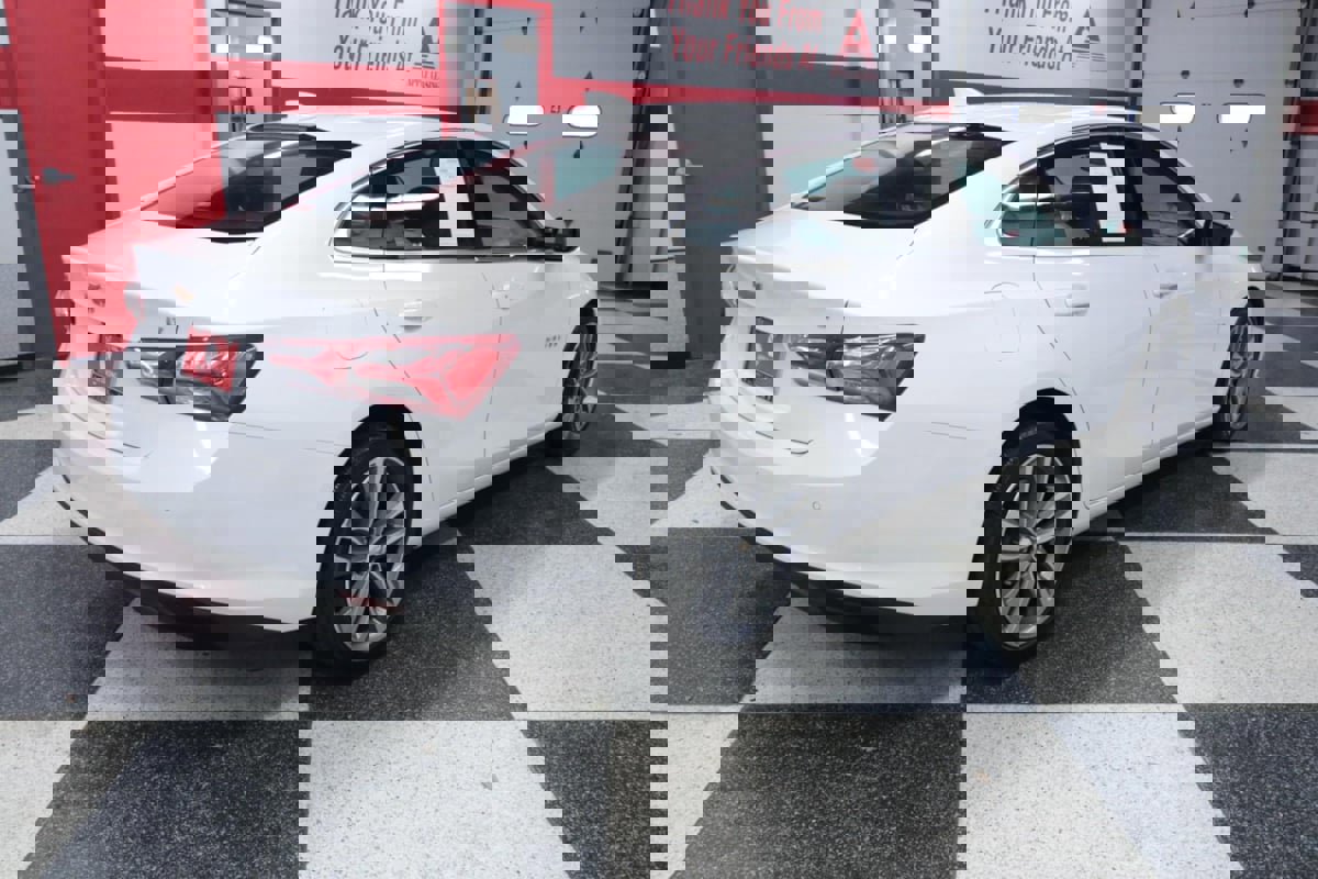 Used 2024 Chevrolet Malibu LT image 7