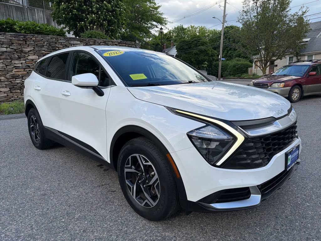 Certified 2023 Kia Sportage LX FWD image 7