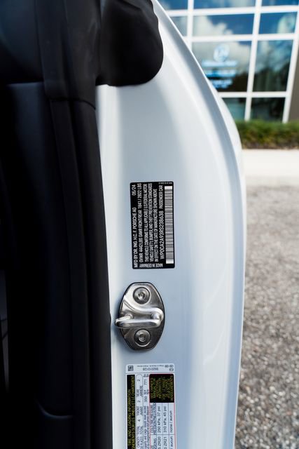 Used 2024 Porsche 911 Carrera RWD image 30