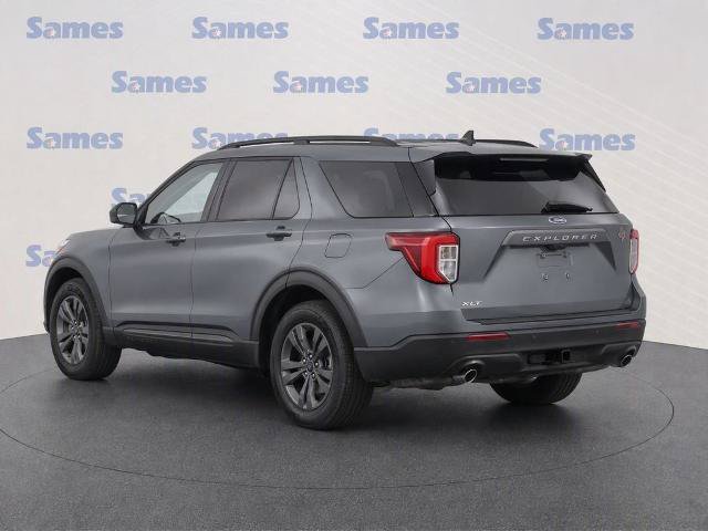 Certified 2023 Ford Explorer XLT w/ Equipment Group 202A RWD image 4