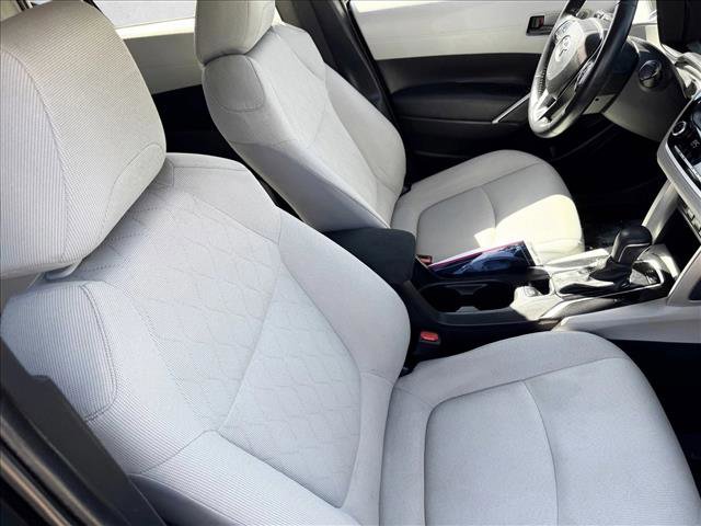 Used 2022 Toyota Corolla Cross LE image 19