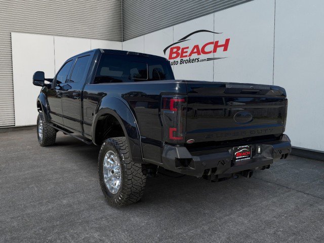 Used 2018 Ford F250 Lariat w/ Lariat Ultimate Package image 11