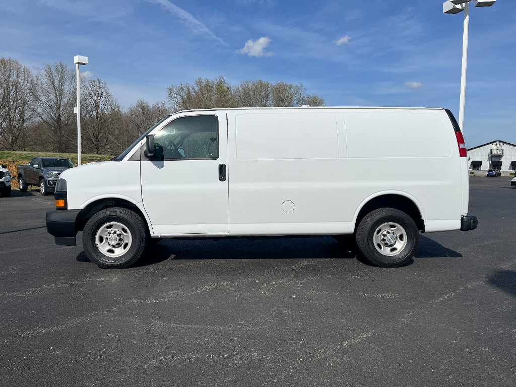 Used 2020 Chevrolet Express 2500 w/ Safety Package RWD image 4