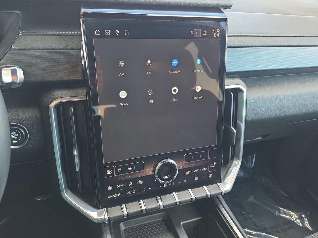 Used 2025 GMC Acadia Elevation image 13