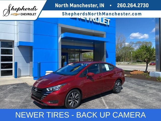 Used 2025 Nissan Versa SV FWD image 1