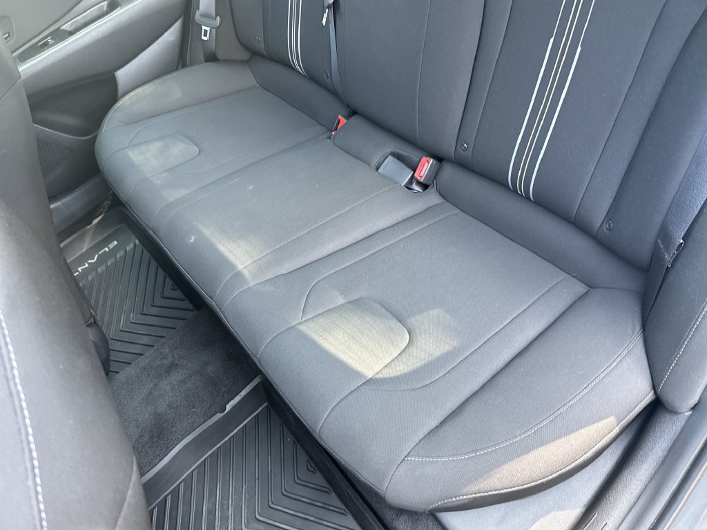 Certified 2025 Hyundai Elantra Sport FWD image 30