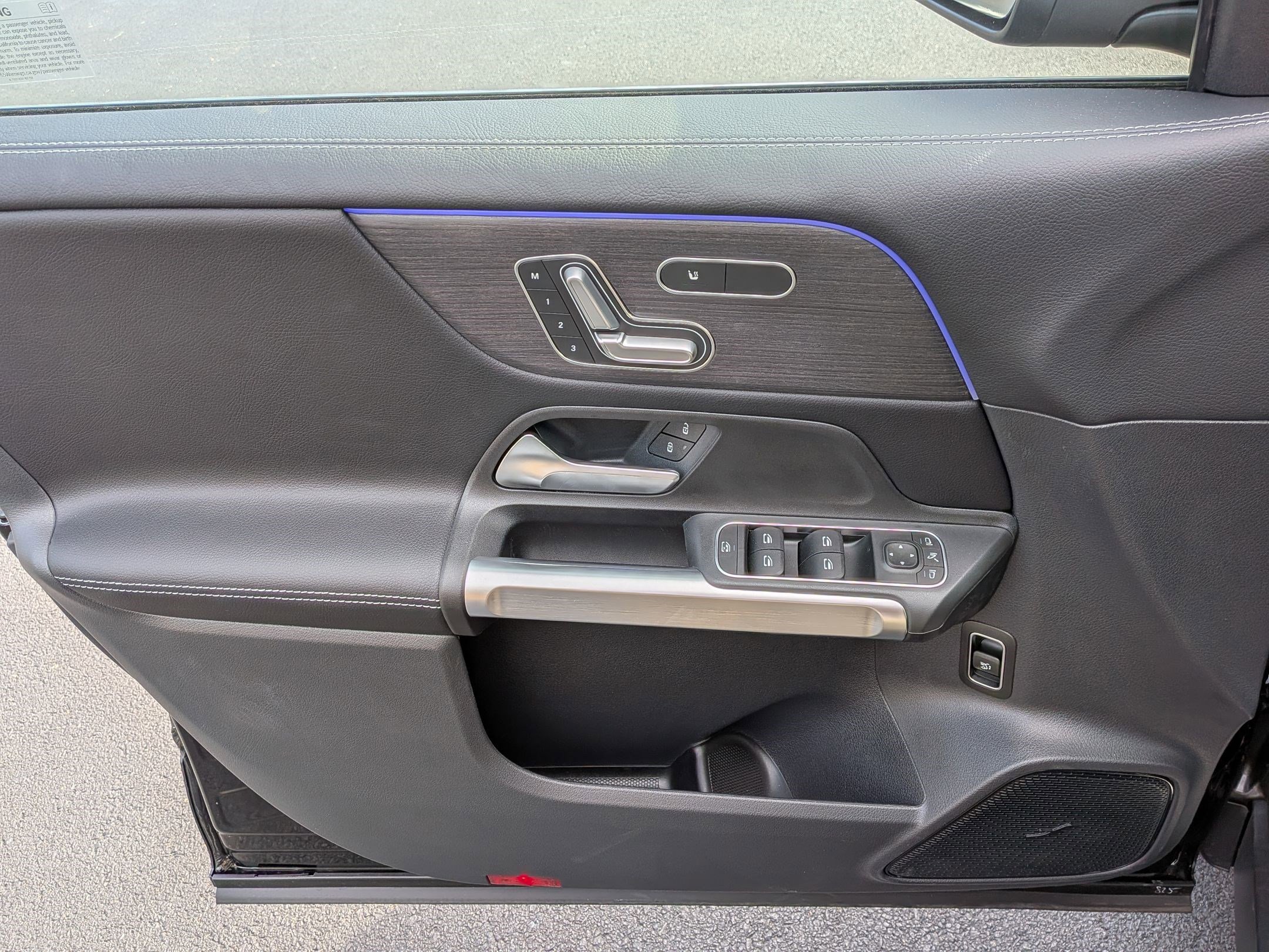 New 2026 Mercedes-Benz GLB 250 image 14