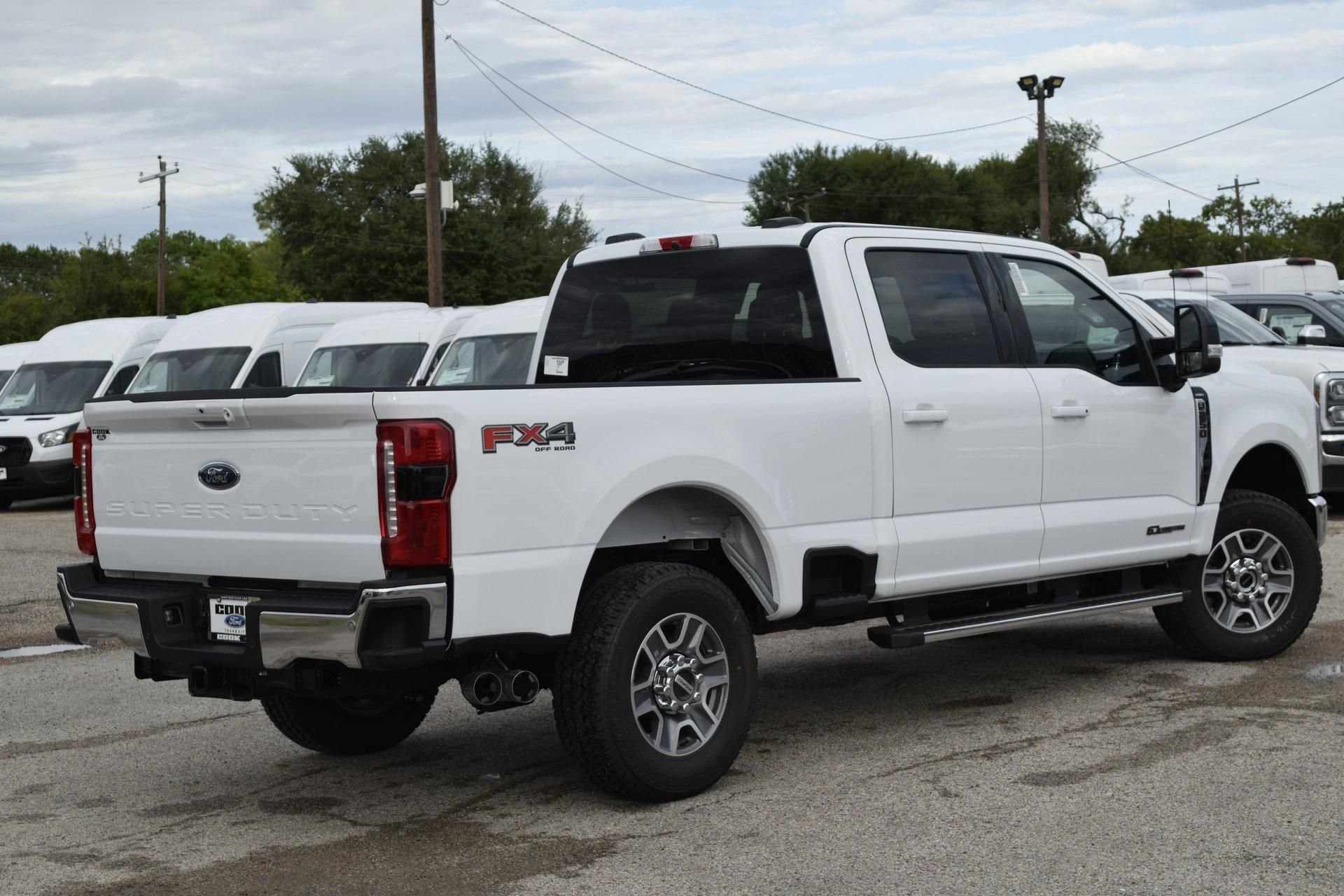 New 2026 Ford F250 Lariat w/ FX4 Off-Road Package image 6