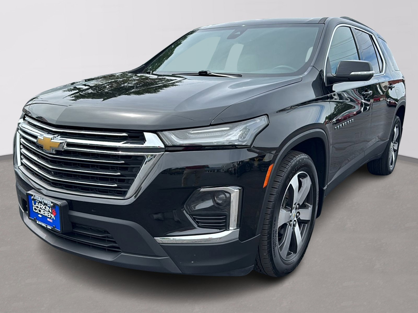 Used 2023 Chevrolet Traverse LT w/ LT Premium Package AWD/4WD image 1