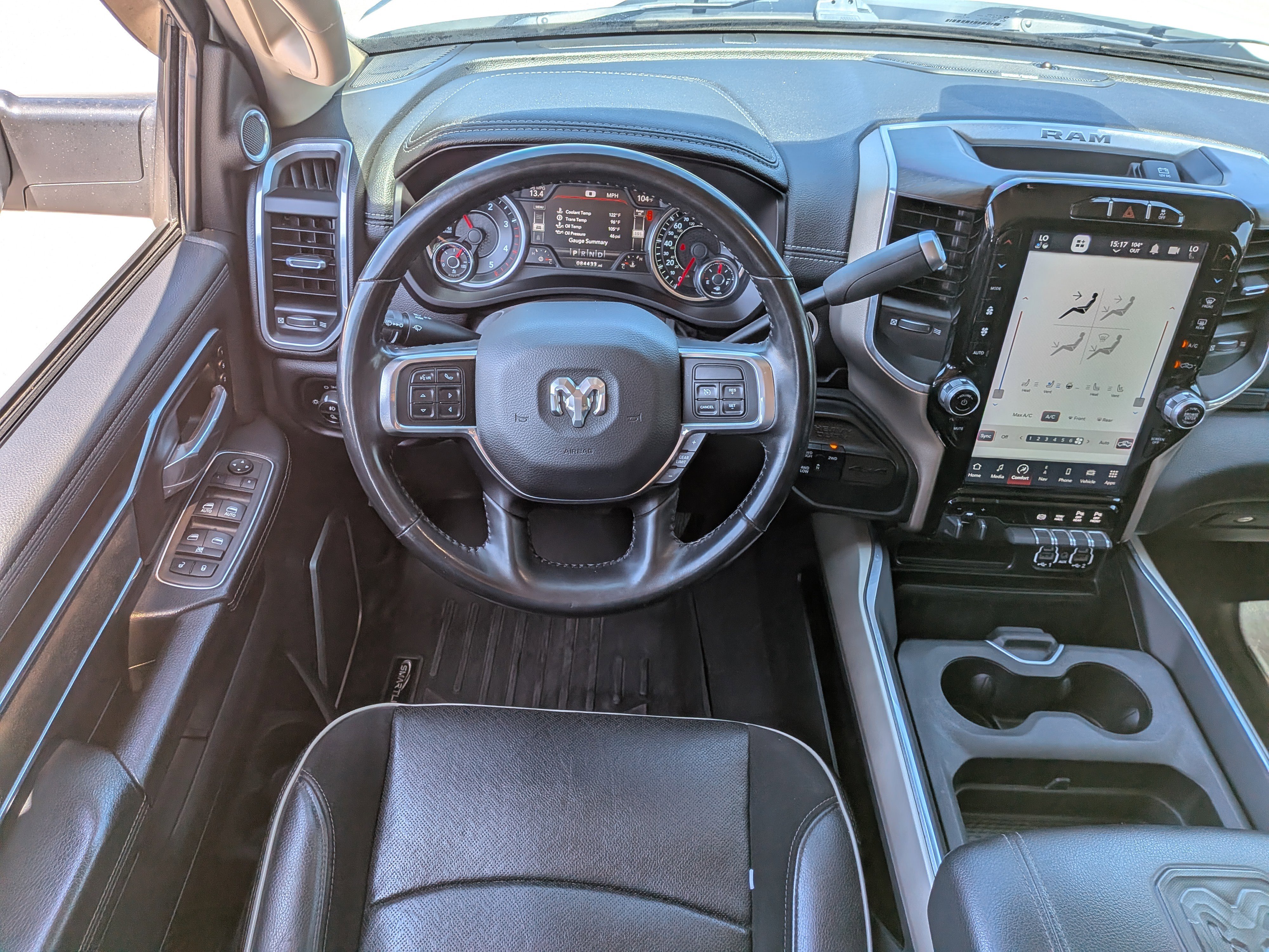 Used 2022 RAM 2500 Laramie AWD/4WD image 18