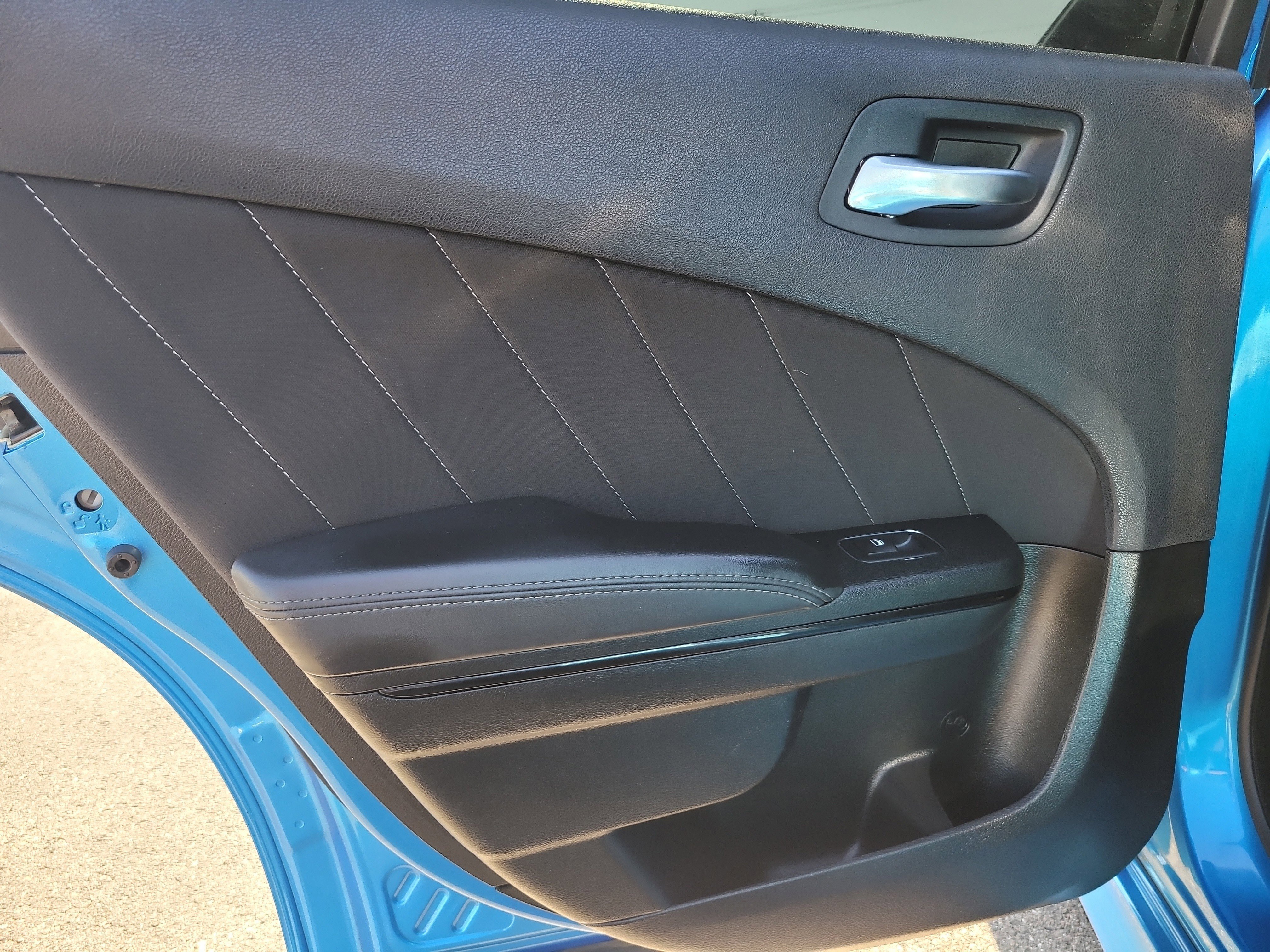 Used 2023 Dodge Charger R/T w/ Performance Handling Group image 10