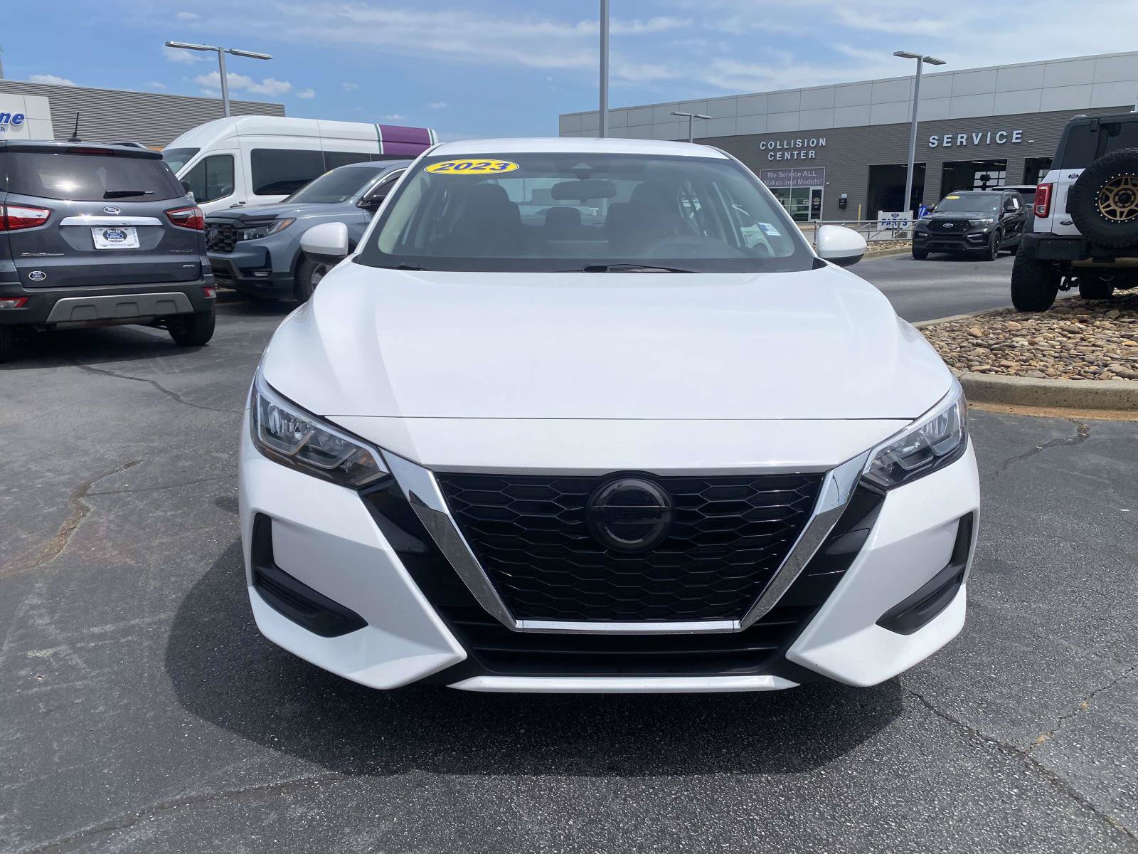 Used 2023 Nissan Sentra SV FWD image 2