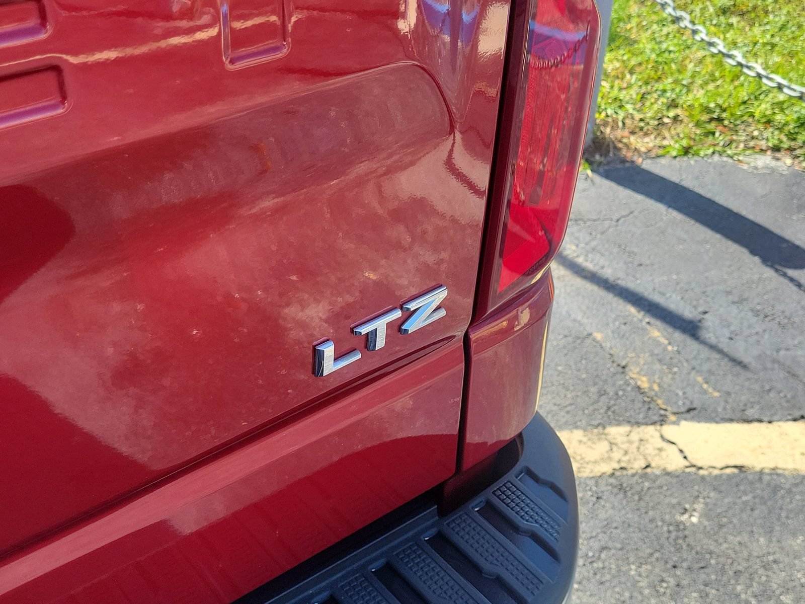 Used 2020 Chevrolet Silverado 1500 LTZ w/ LTZ Plus Package RWD image 8