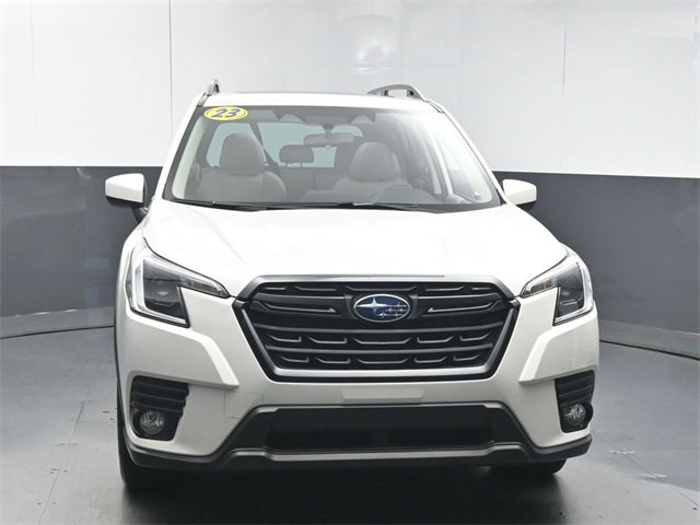 Used 2023 Subaru Forester Premium image 3