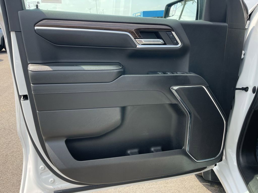 Used 2023 Chevrolet Silverado 1500 LT image 25