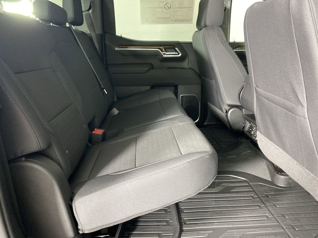 New 2026 GMC Sierra 1500 SLE image 26