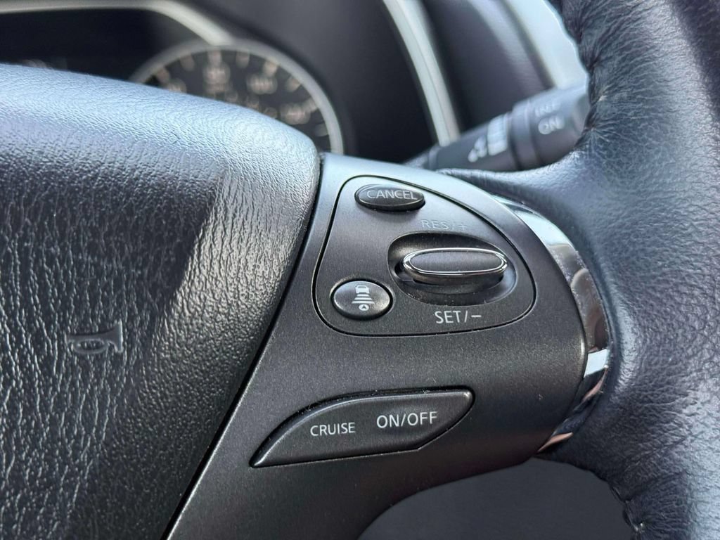 Used 2019 Nissan Murano S AWD/4WD image 23